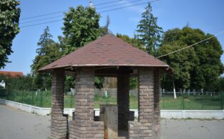 Cișmeaua de apă potabilă din Nădab