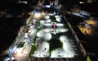 Parcul din Piața Avram Iancu noaptea